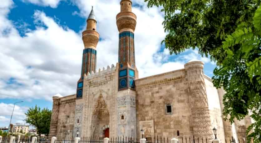 Sivas'ın Gizli Kalmış Köşeleri ve Sultan Otel'den Günlük Geziler